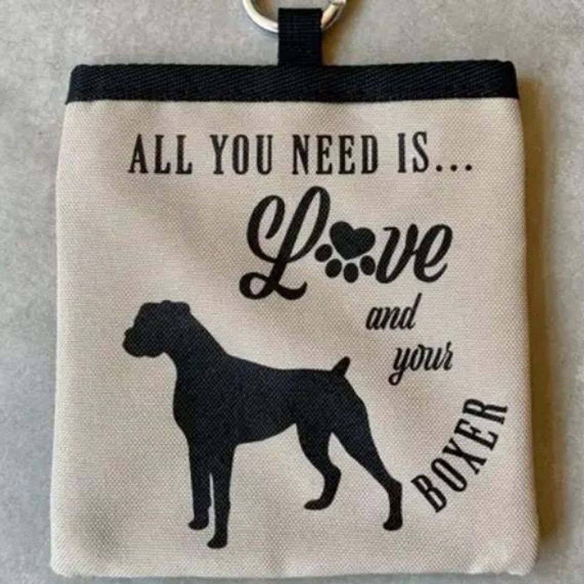 Godbitholder med motiv av Boxer