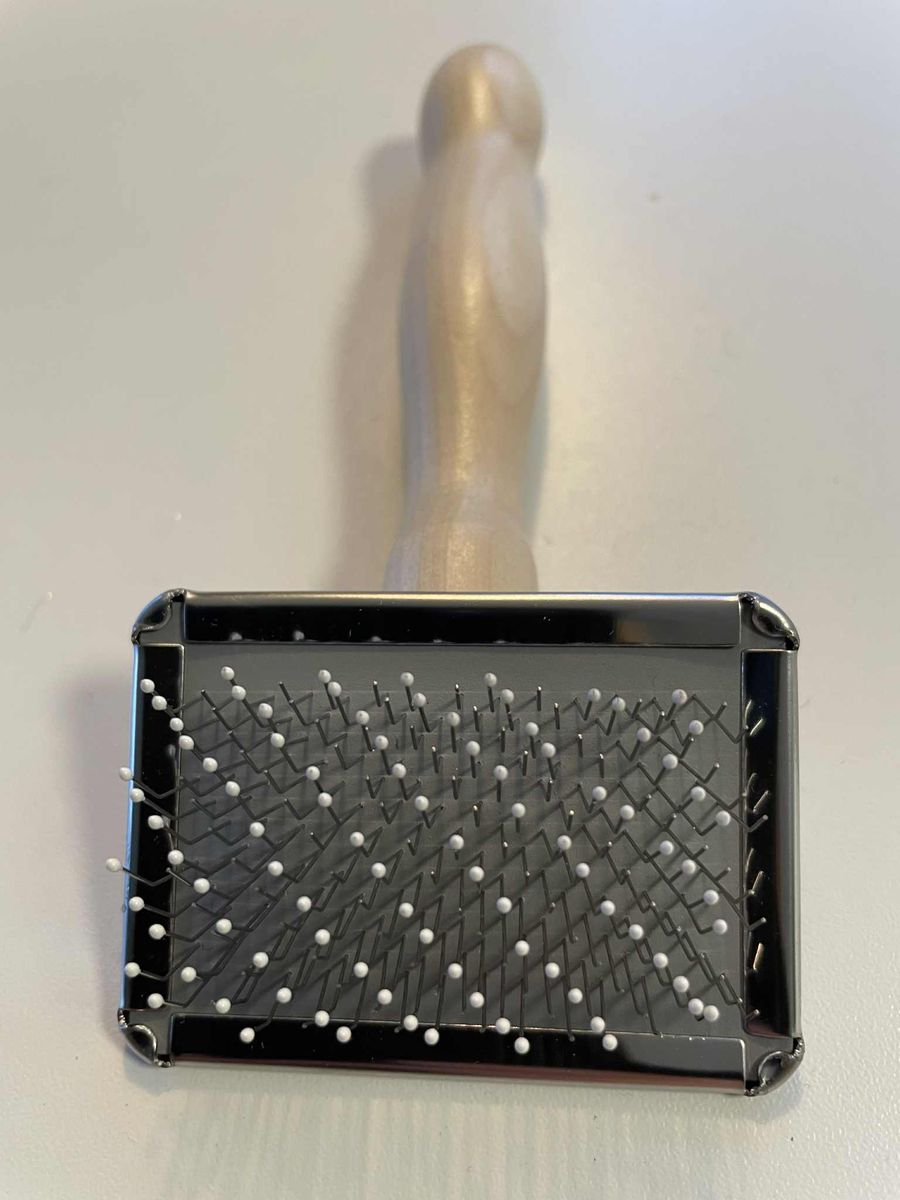 Bymilo Karde med trehåndtak